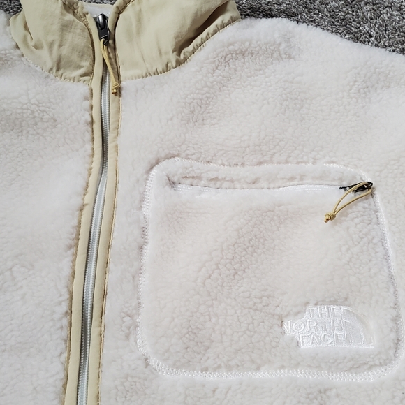 The North Face Women’s Extreme Pile Pullover NEW Size XL - Picture 4 of 16